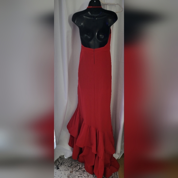 Elegant long Red dress - Picture 2 of 6